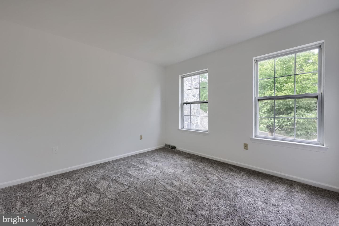 805 Tanglegate Place photo 15