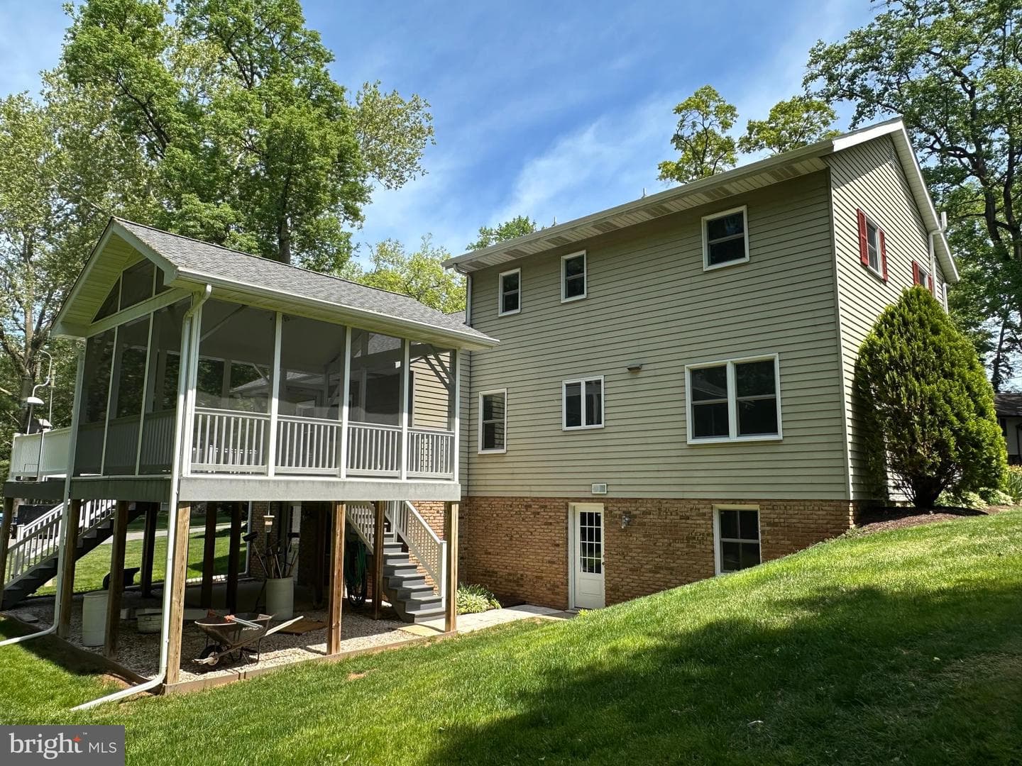 583 Miller Road photo 3
