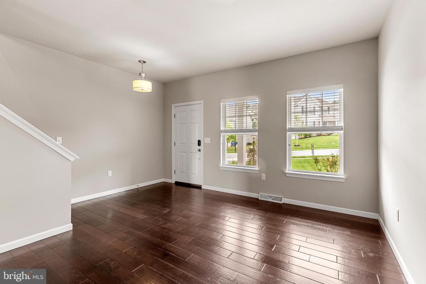 3937 Archer Lane photo 7