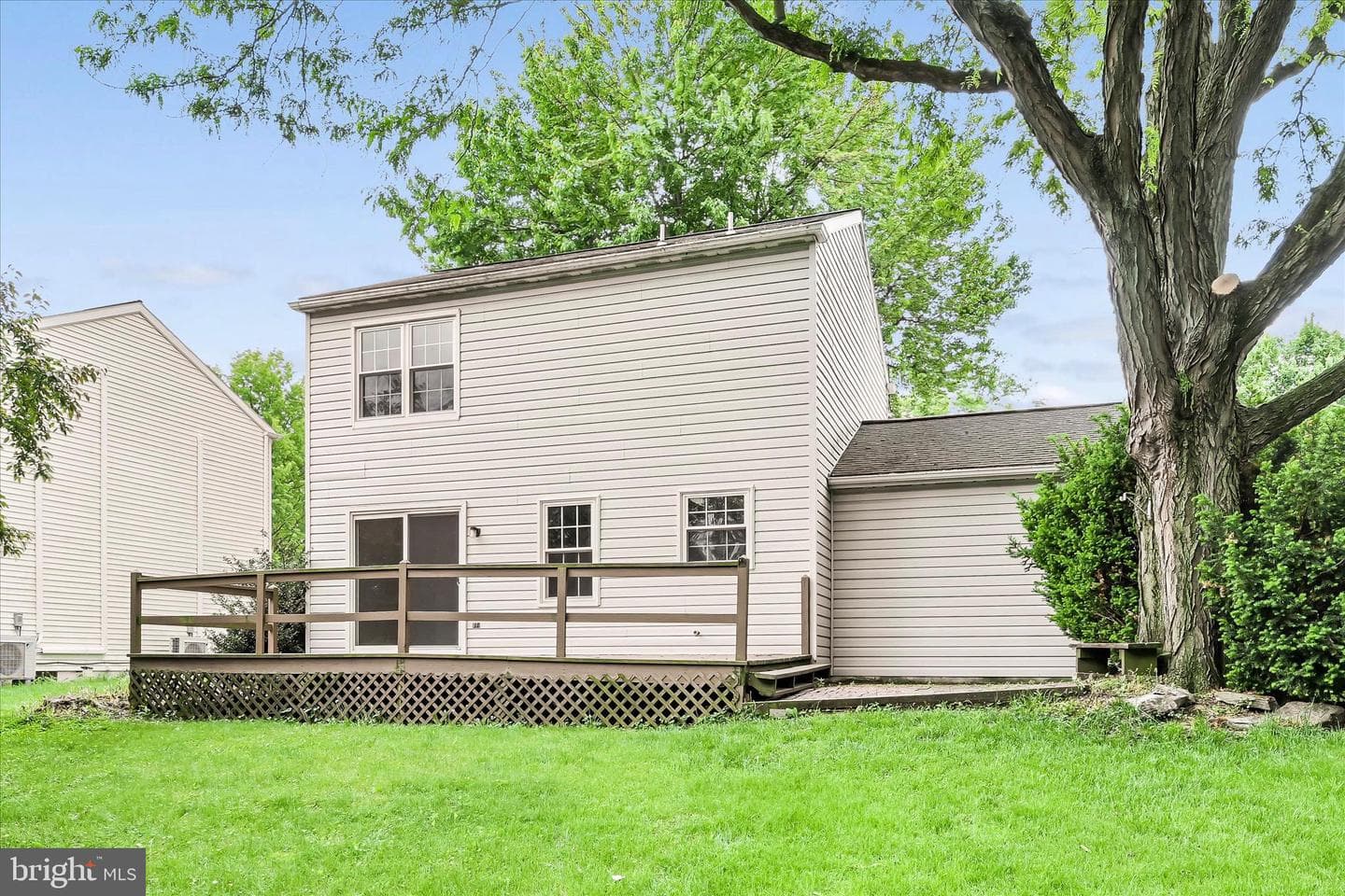 433 Springfield Court photo 26