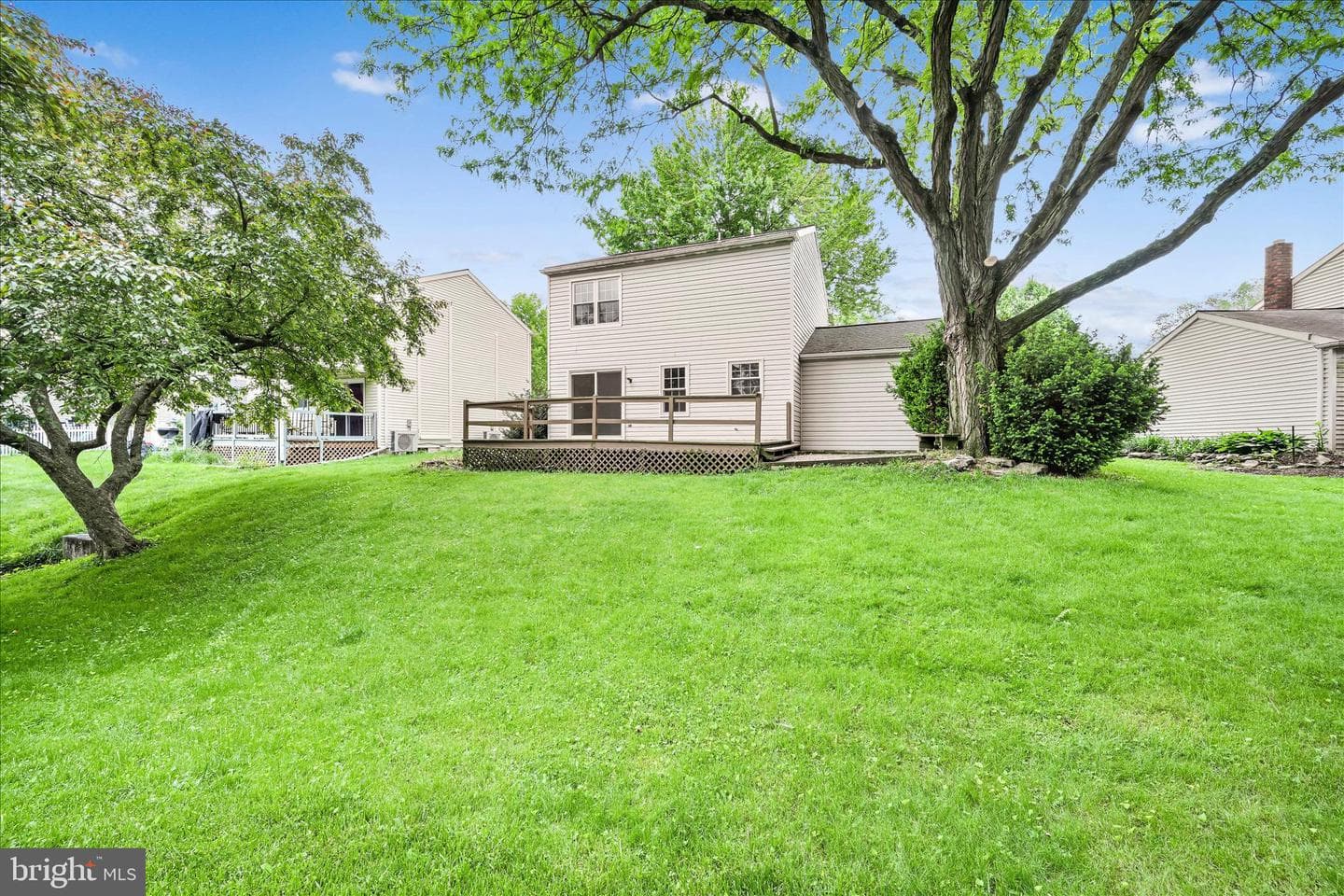 433 Springfield Court photo 27