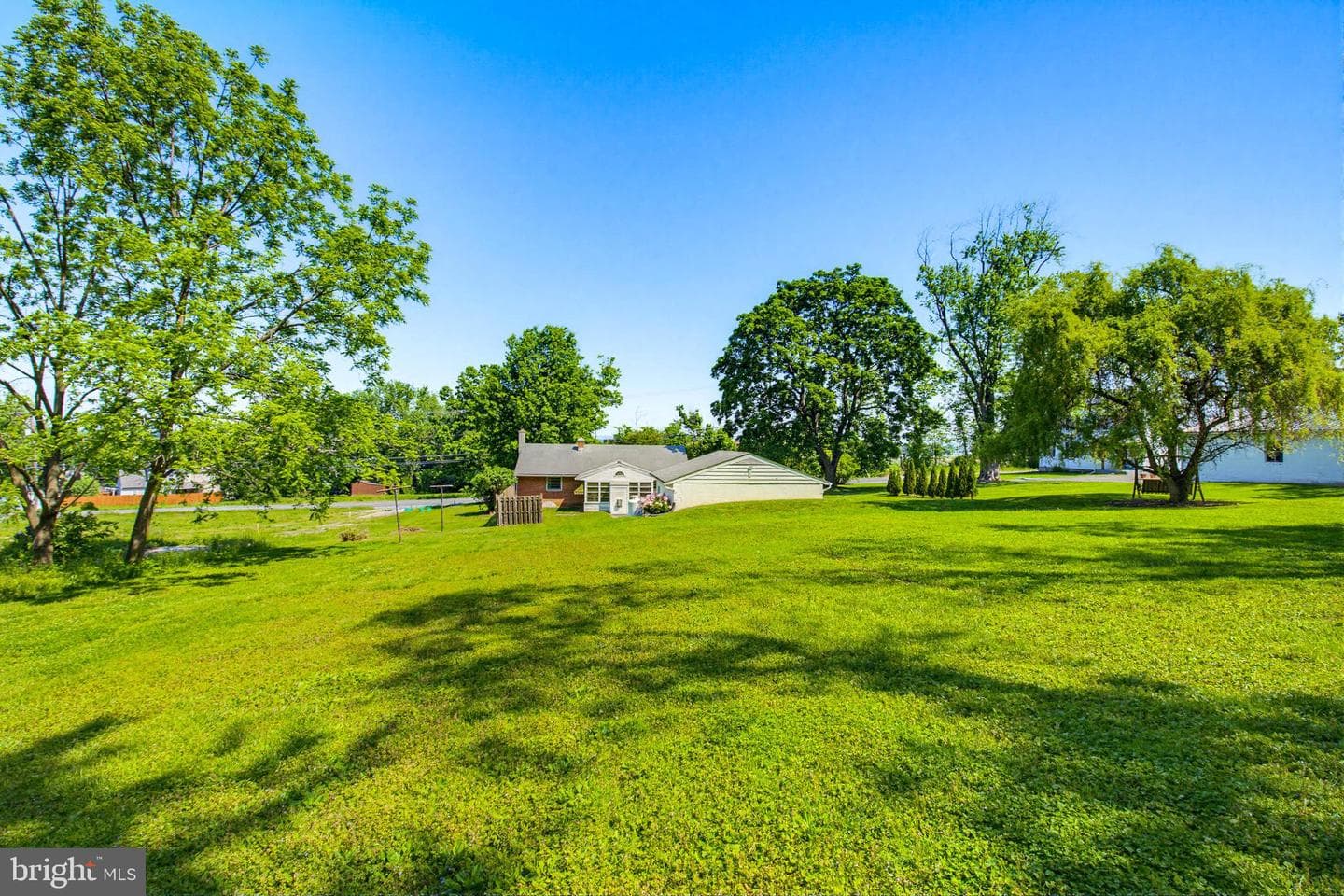 4066 Marietta Avenue photo 4