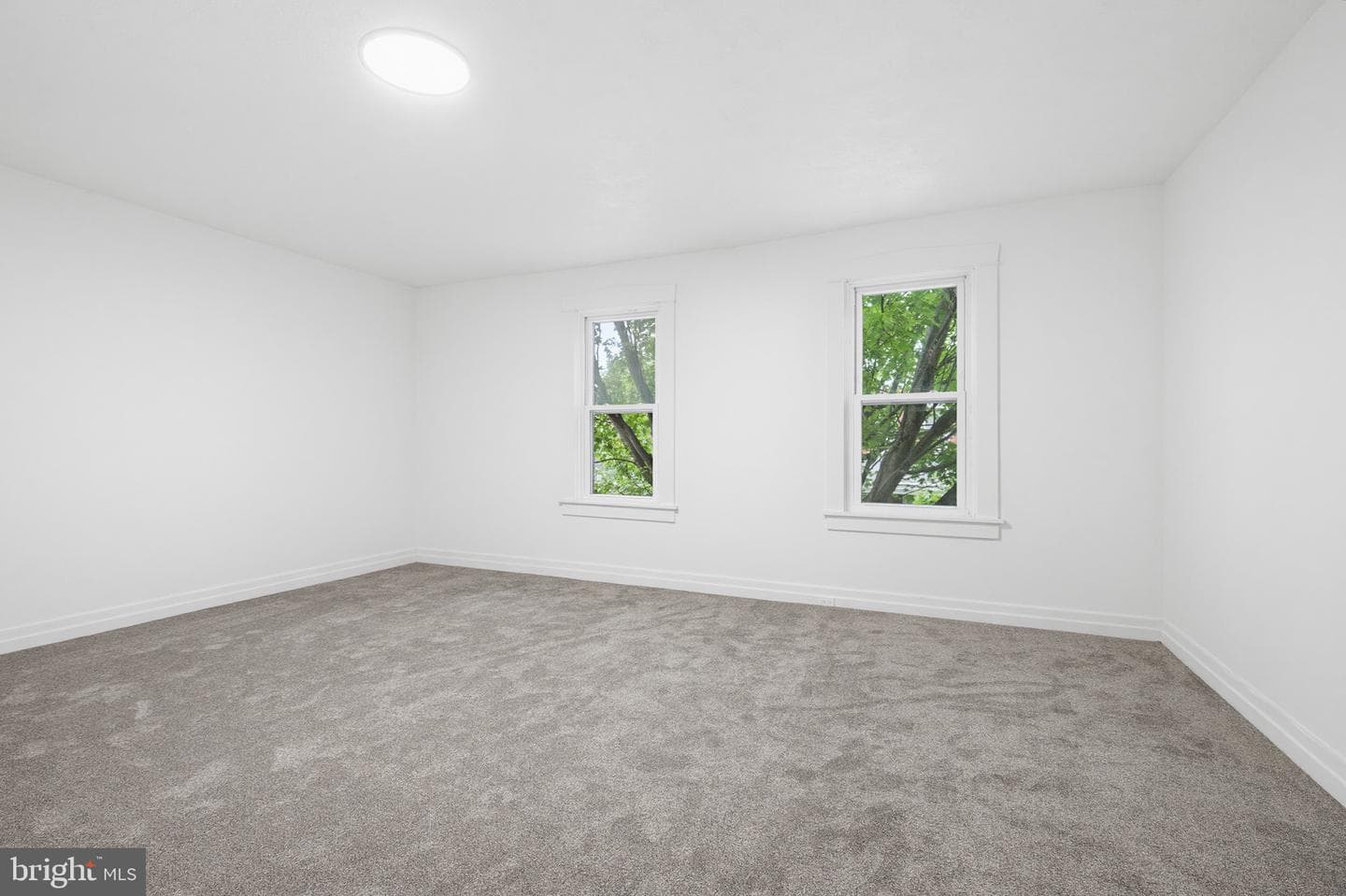 340 E Frederick Street photo 20
