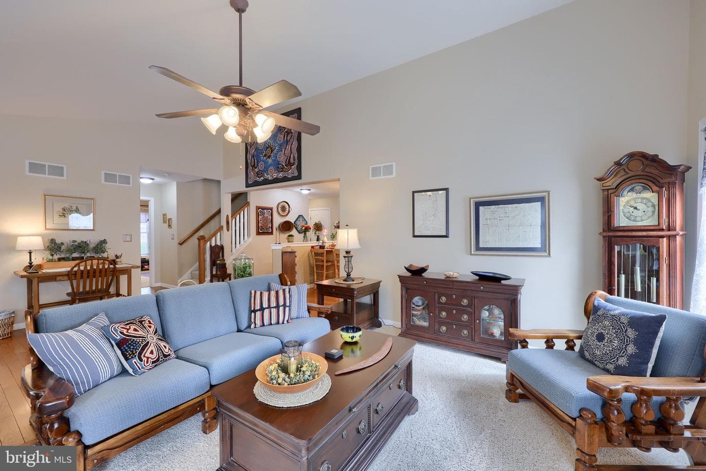 1042 Cambridge Drive photo 14