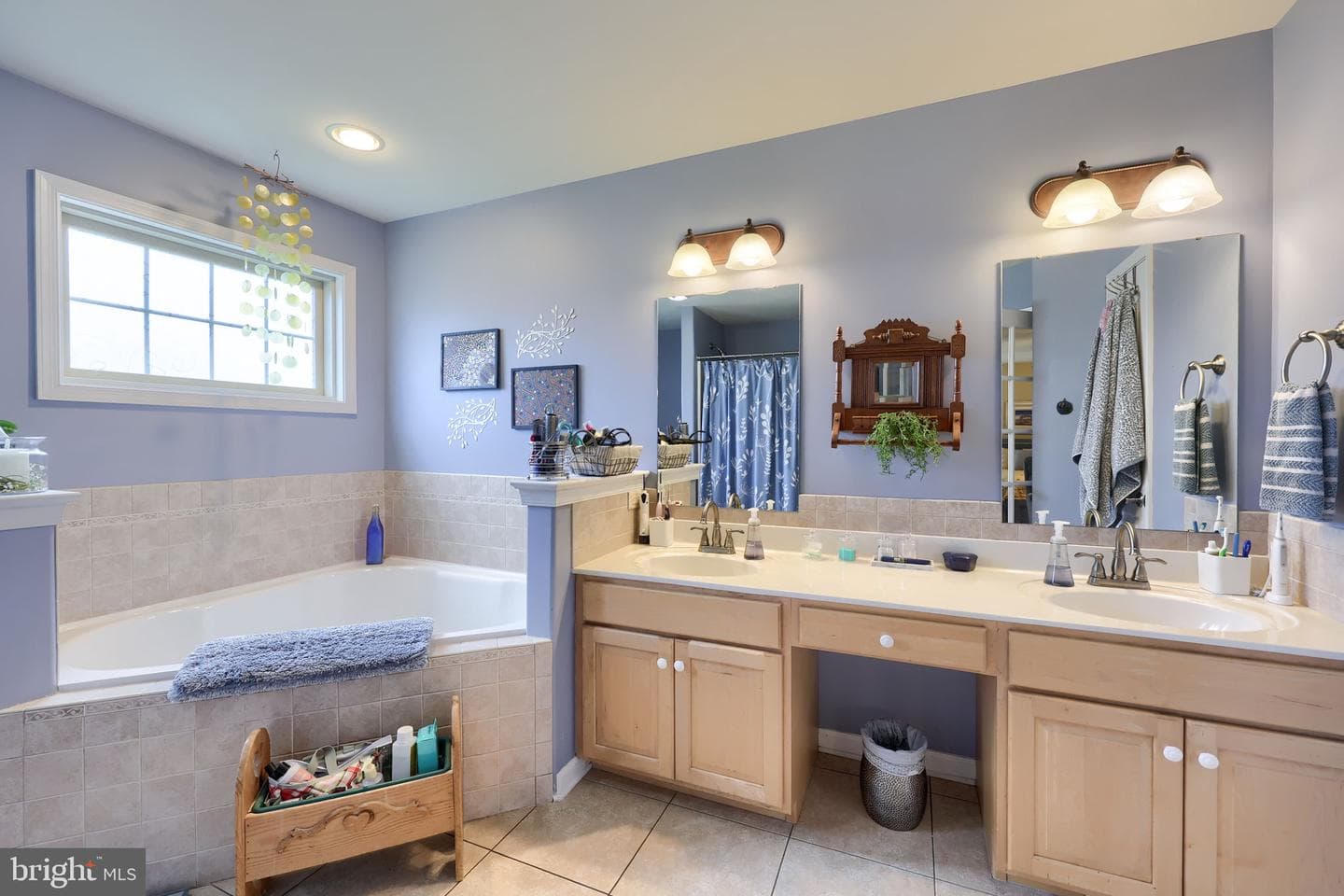 1042 Cambridge Drive photo 23