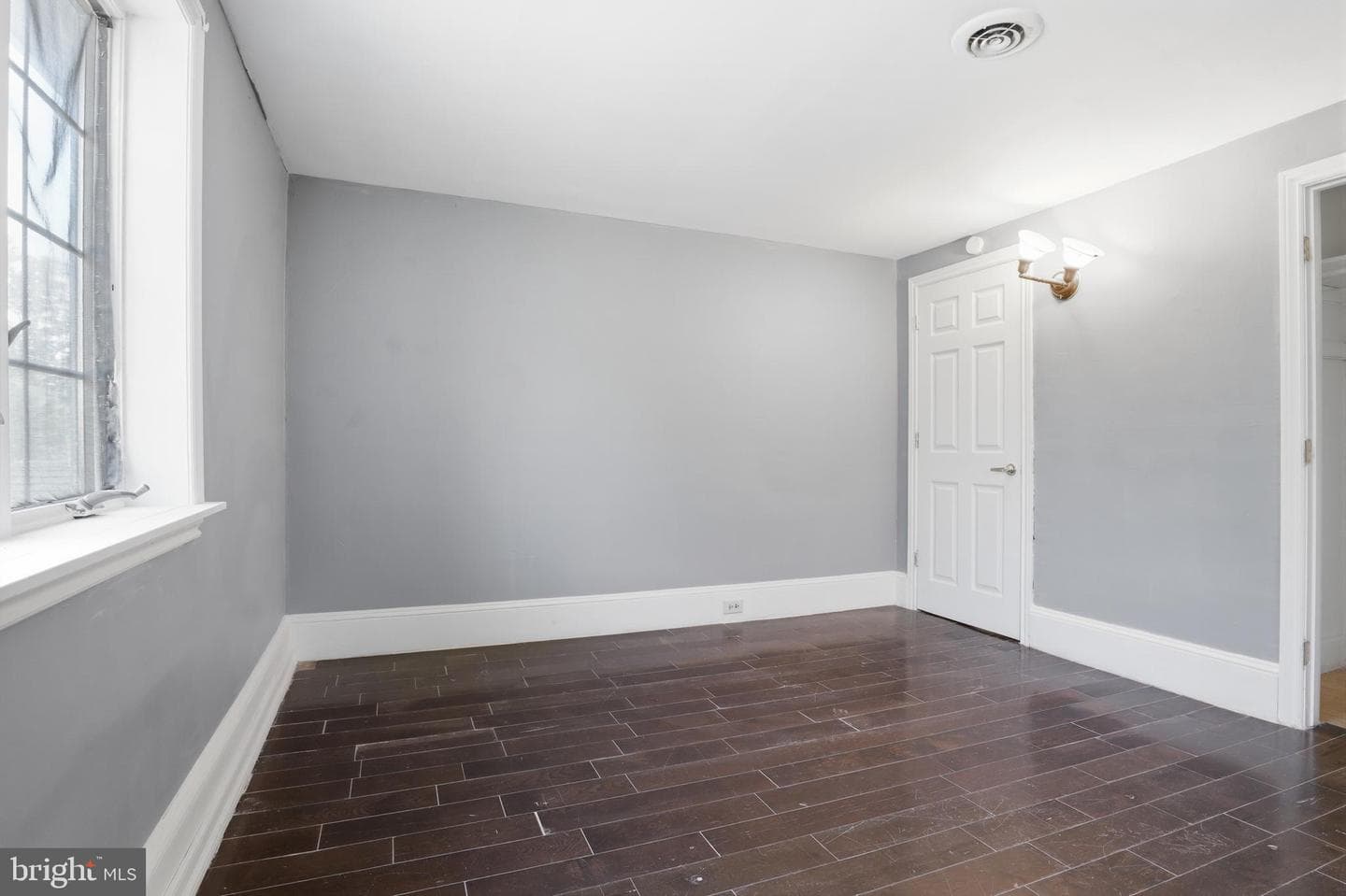 323 E Orange Street photo 16
