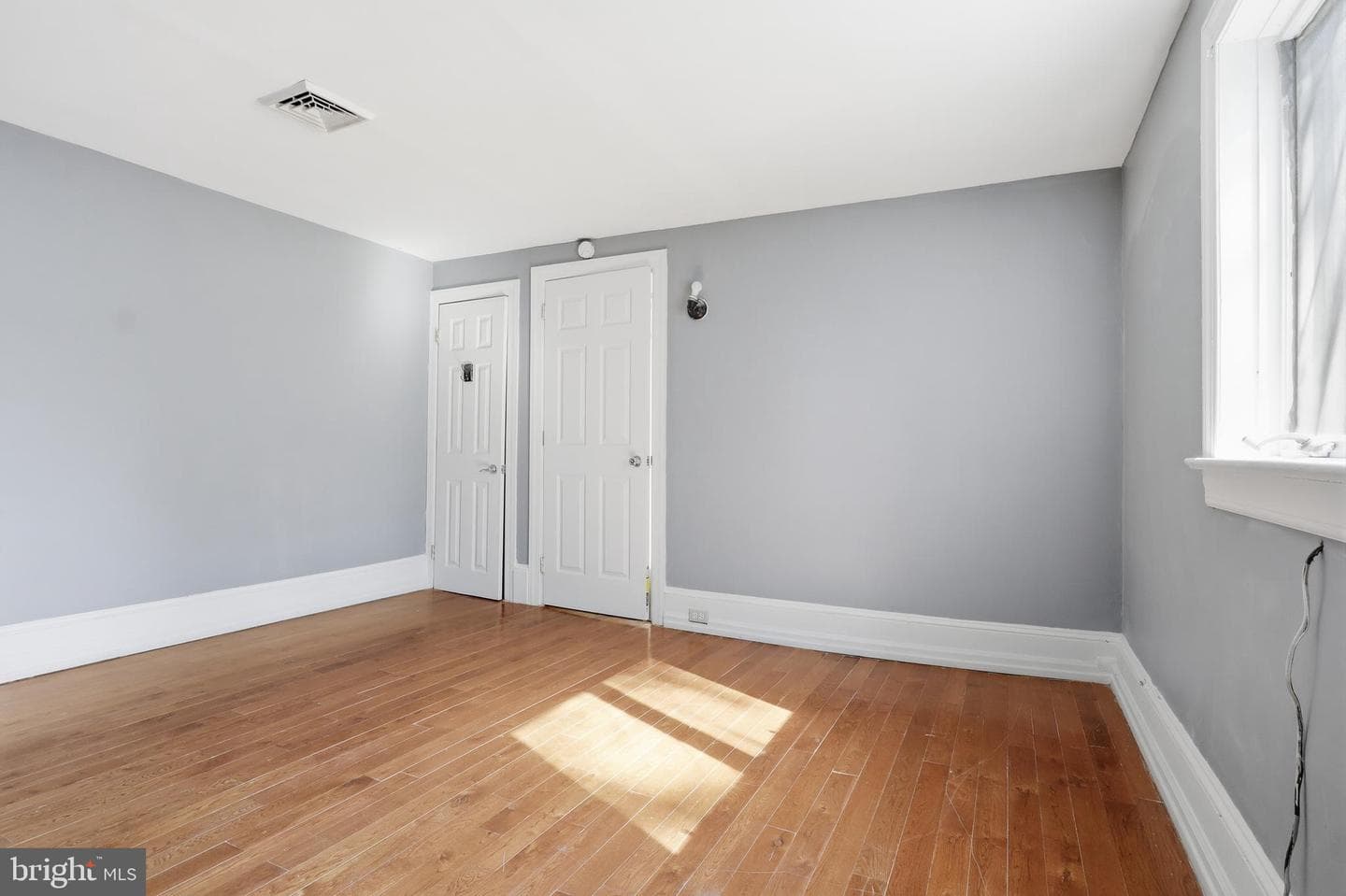 323 E Orange Street photo 50