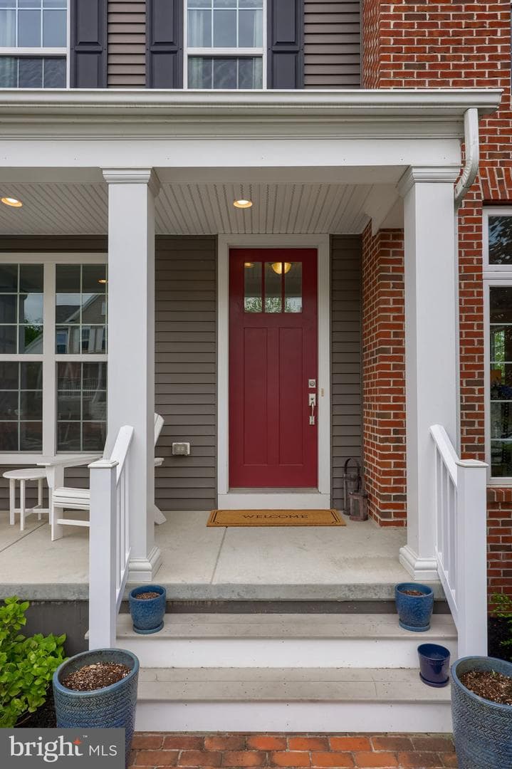 1129 Edgemoor Court photo 4