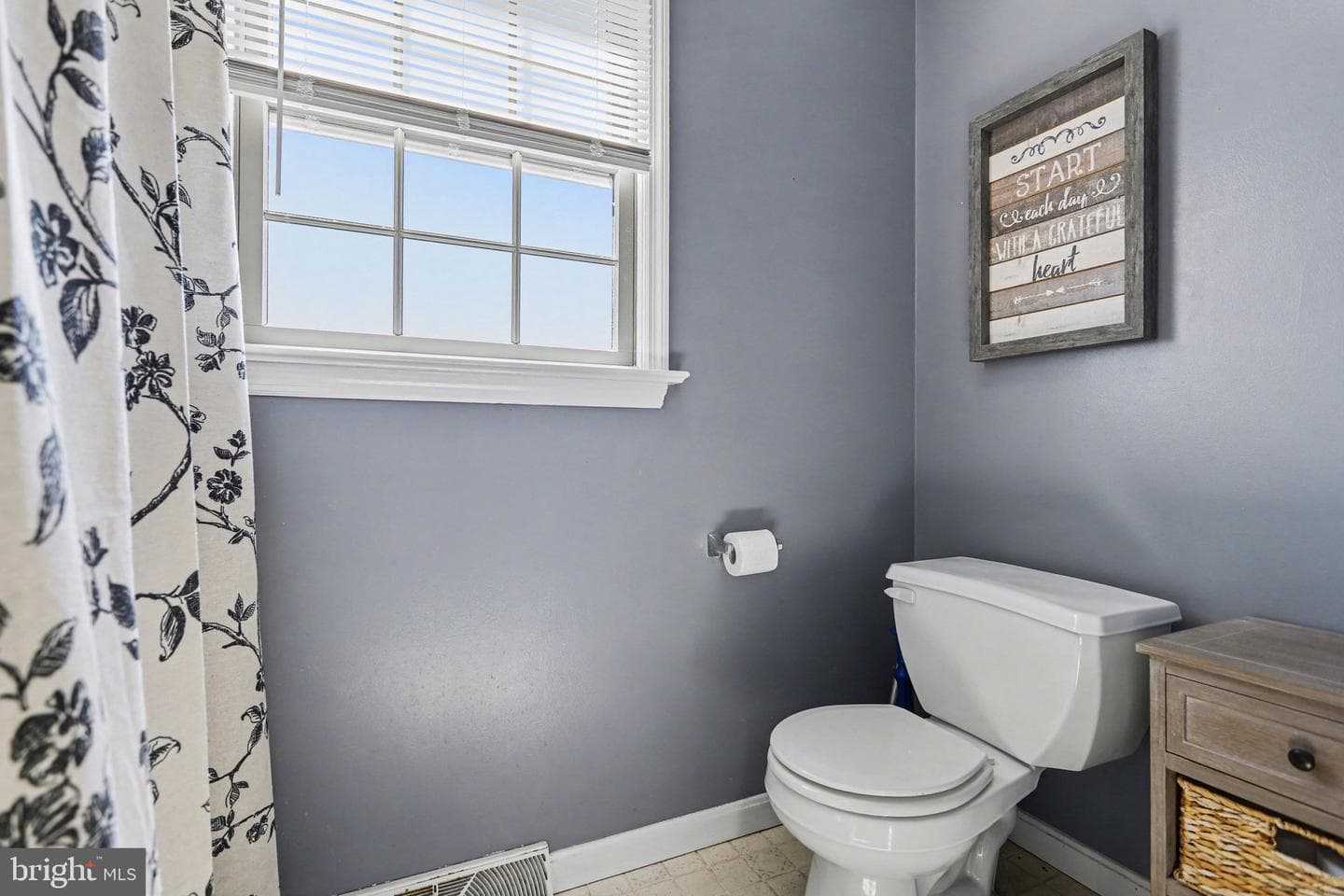 815 Buckingham Boulevard photo 29