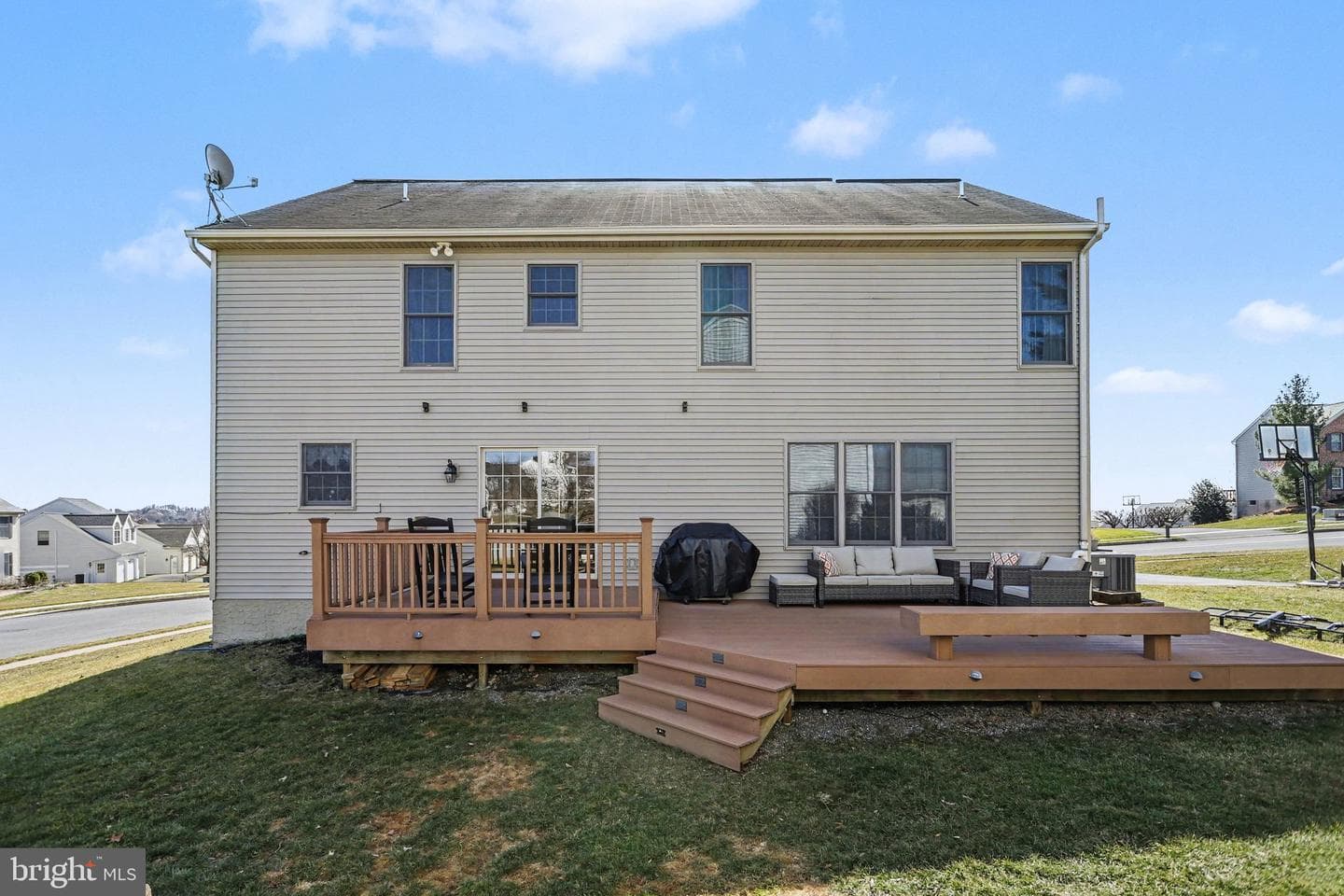 815 Buckingham Boulevard photo 6