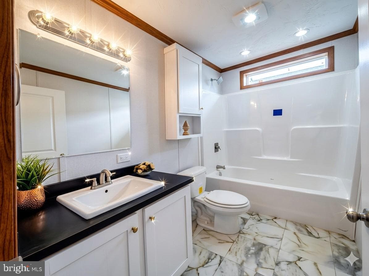 30 Debra Circle photo 6