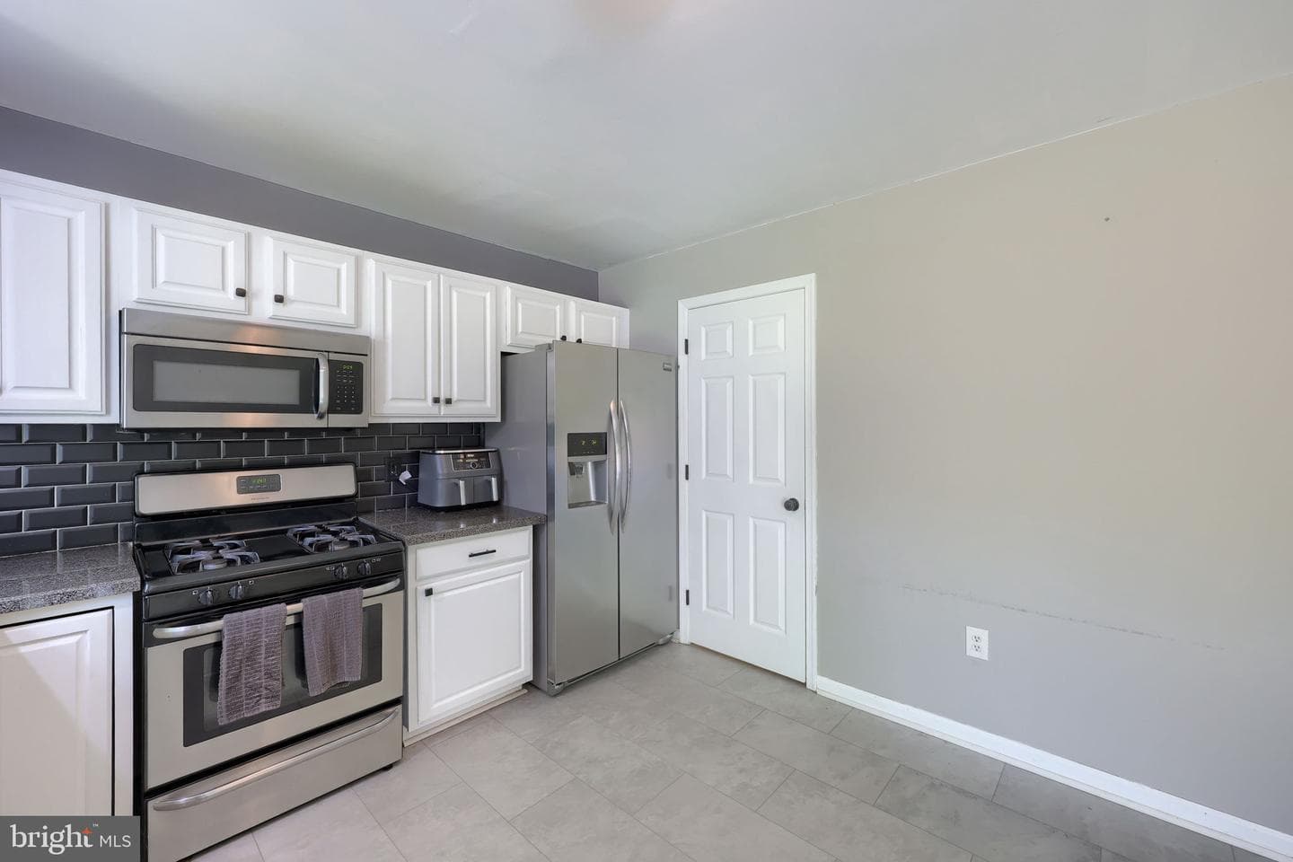 337 Crosswinds Drive photo 11