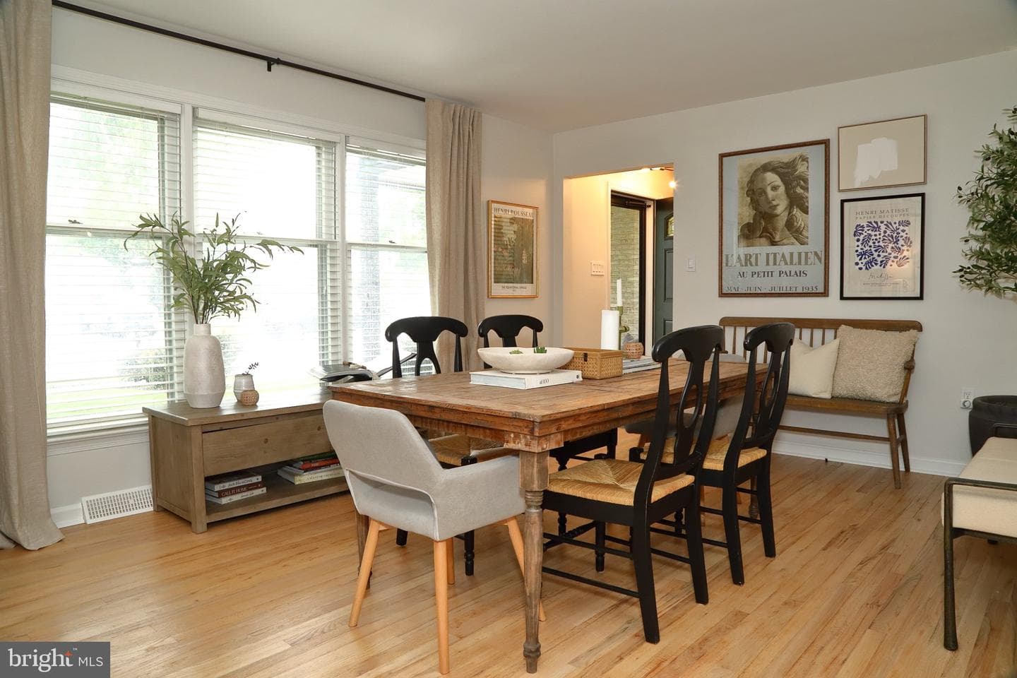 445 Haverhill Road photo 29
