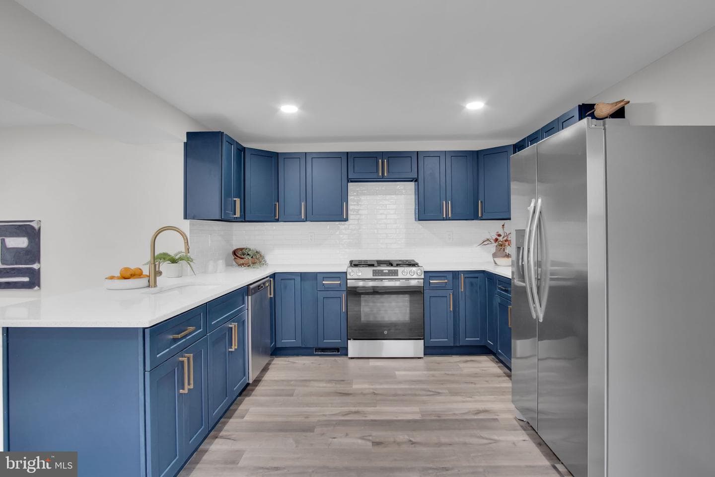 335 N Market Street photo 2