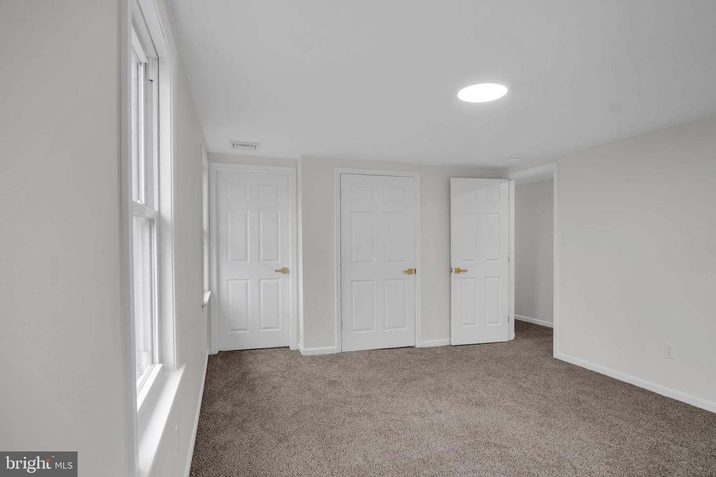 335 N Market Street photo 23
