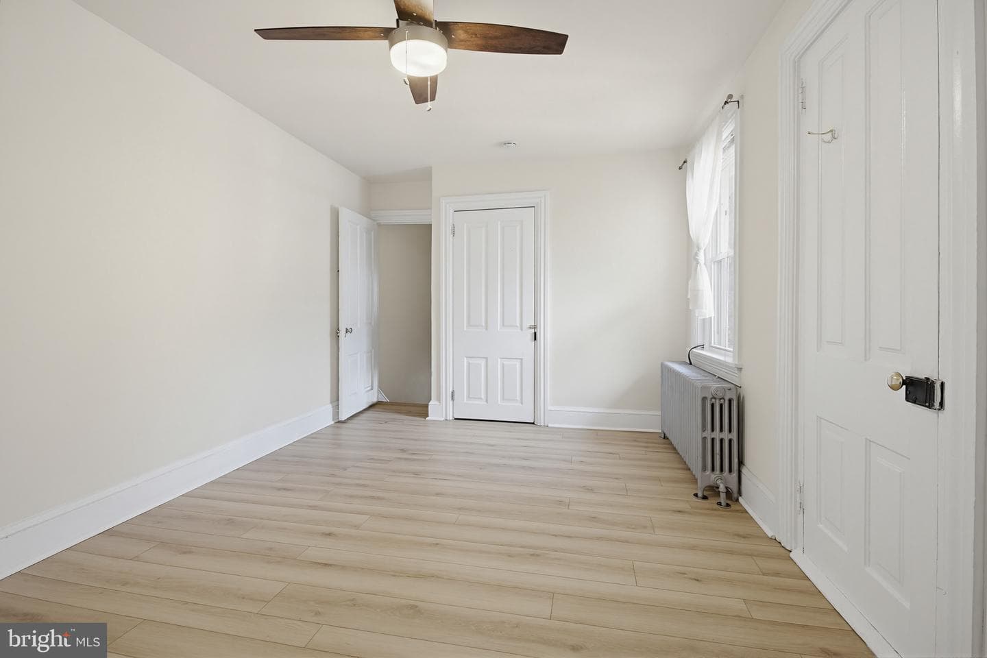 556 W Orange Street photo 32