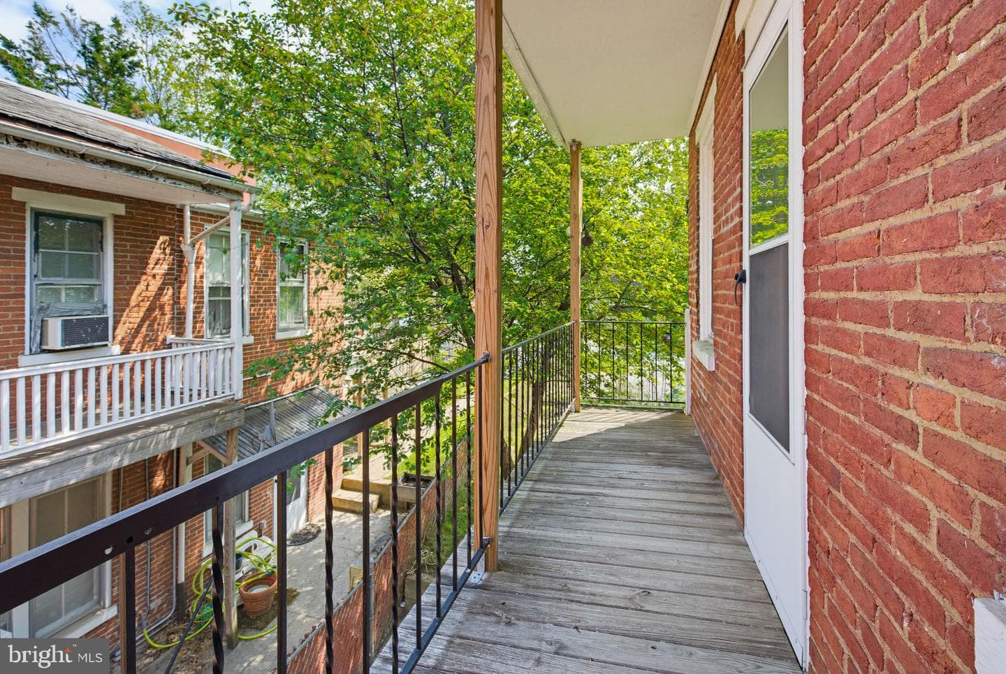 556 W Orange Street photo 33