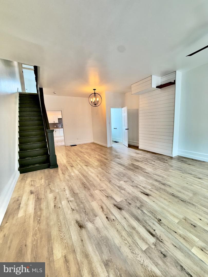 321 Beaver Street photo 8