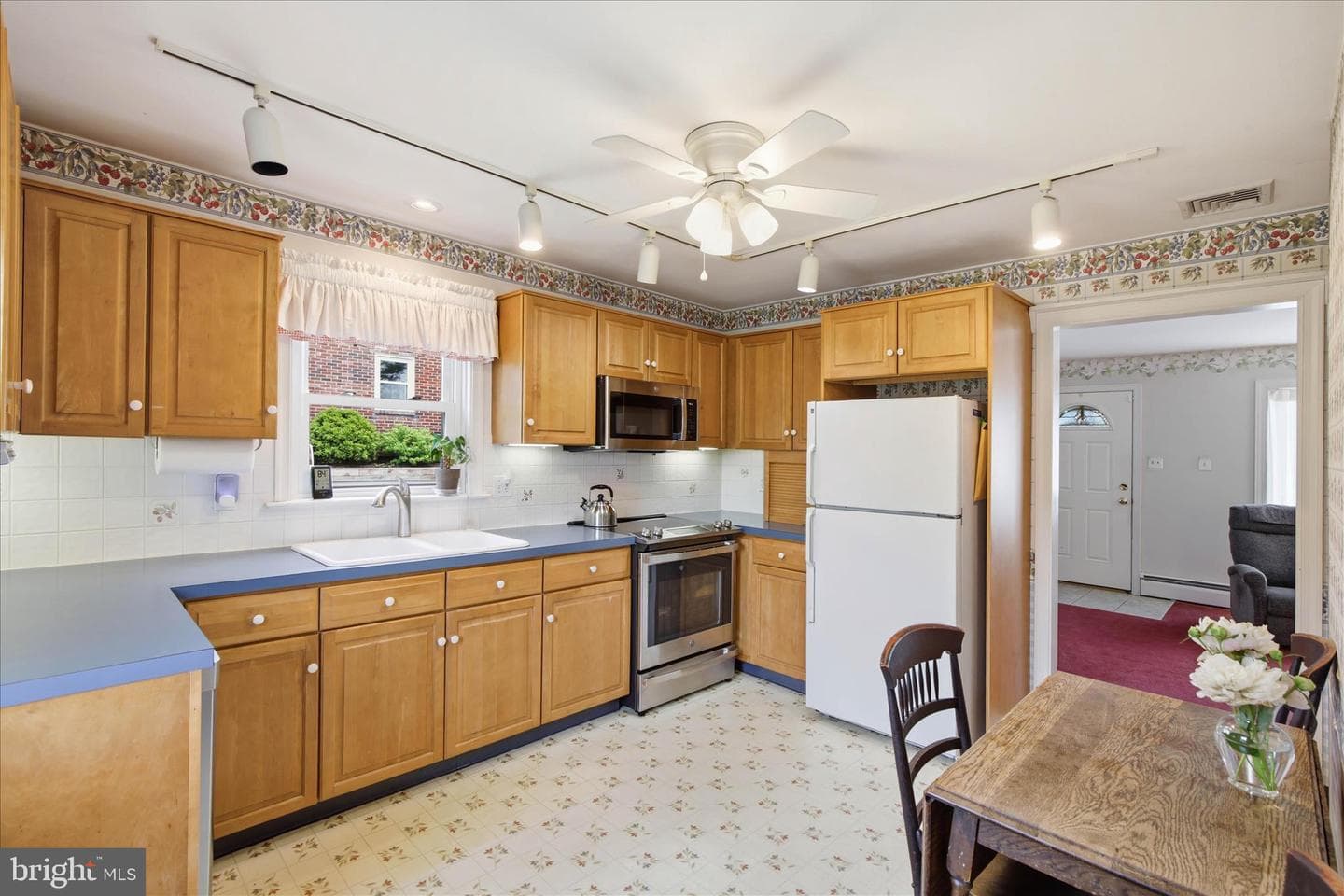 48 Highland Drive photo 9