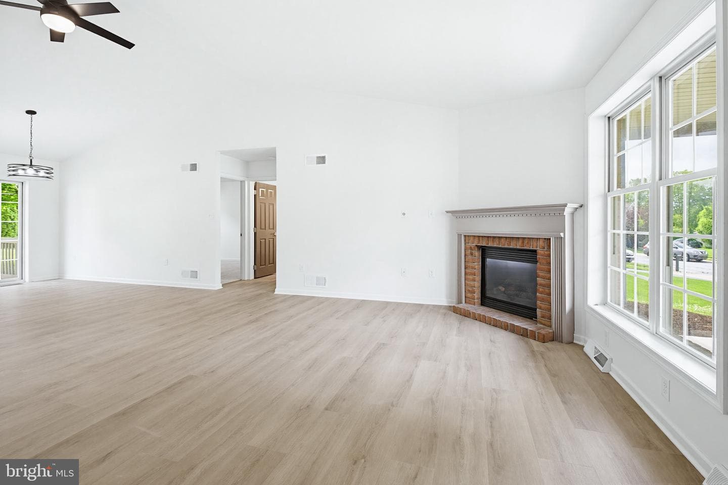 3950 Laurel Run photo 7