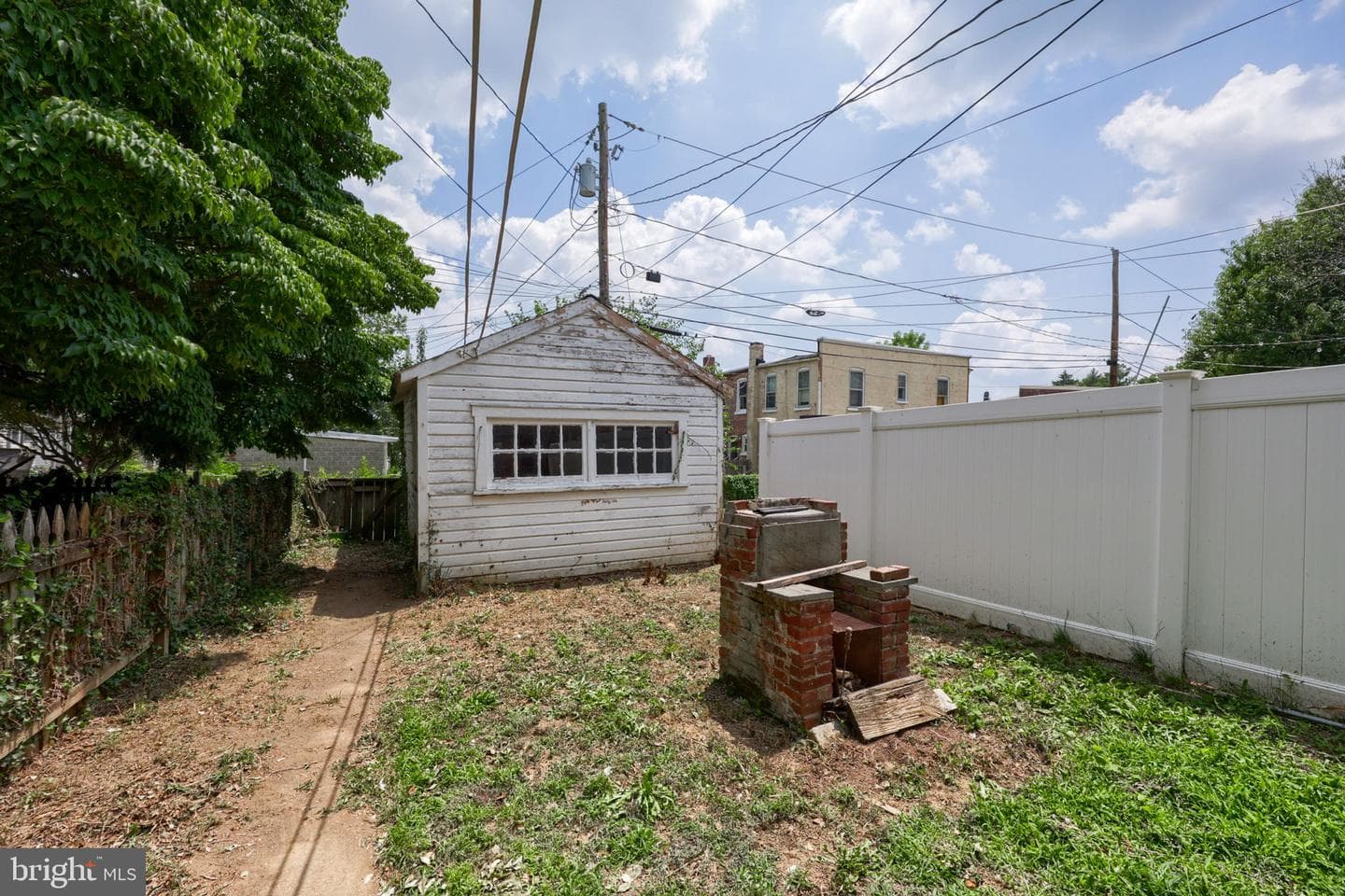 311 Ruby Street photo 30
