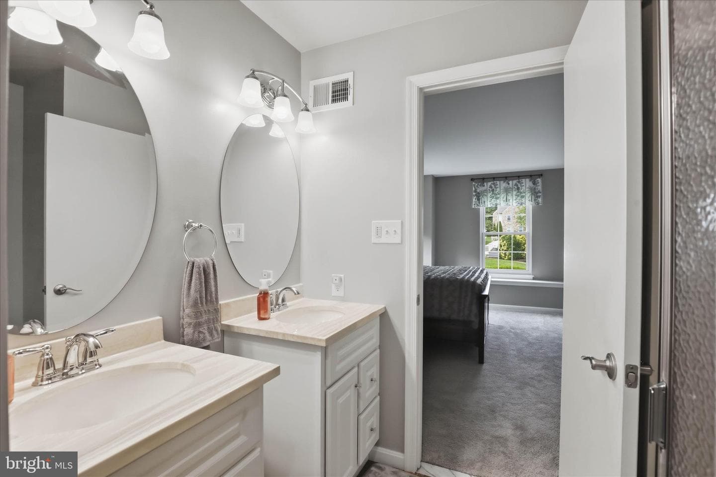 223 Greenview Drive photo 18