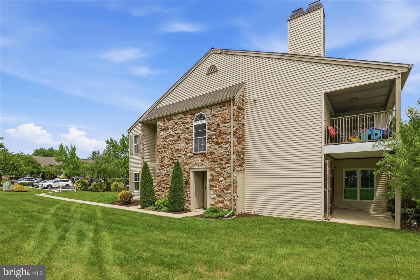 223 Greenview Drive photo 3