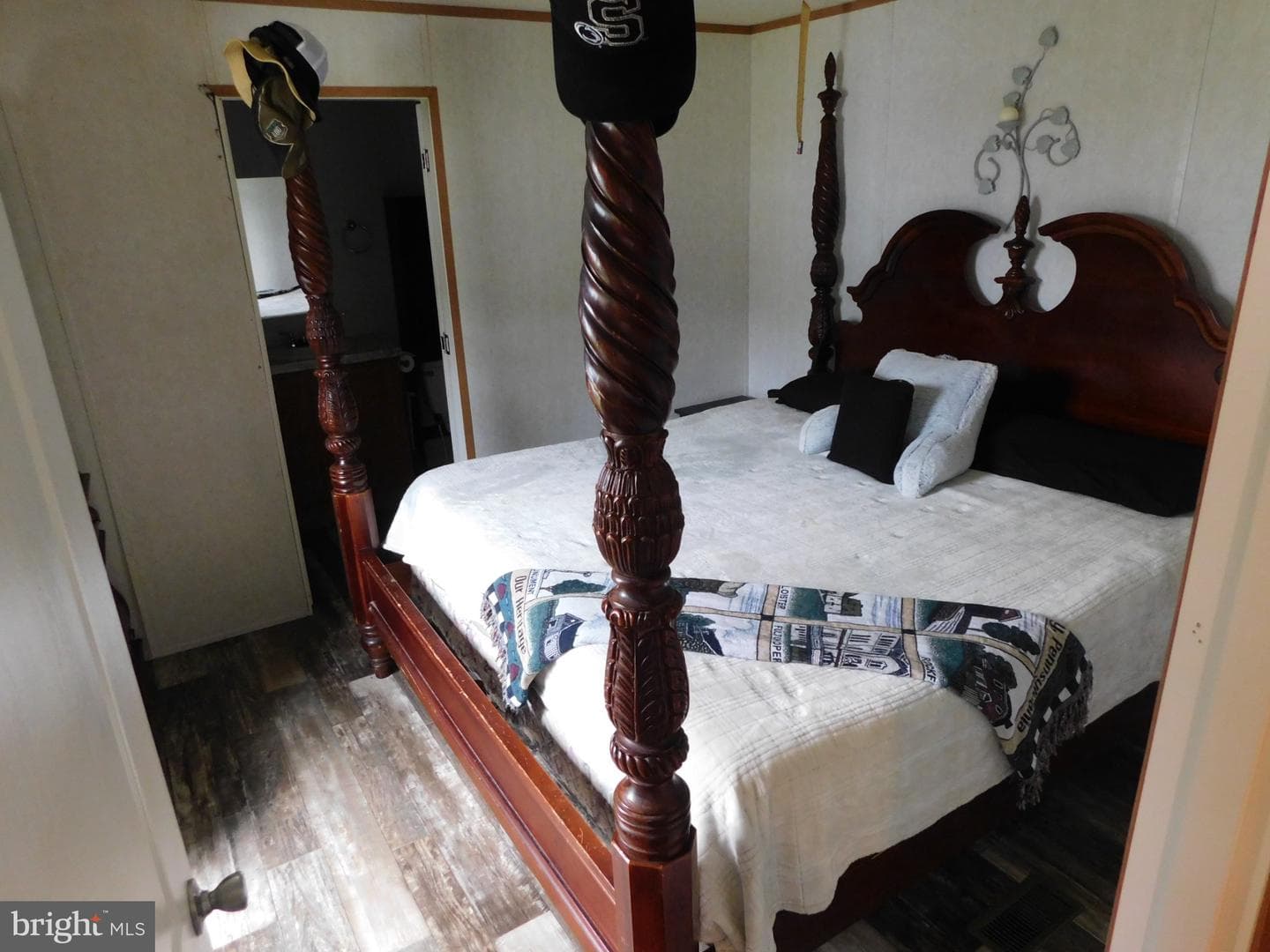 119 Meadow Lane photo 5