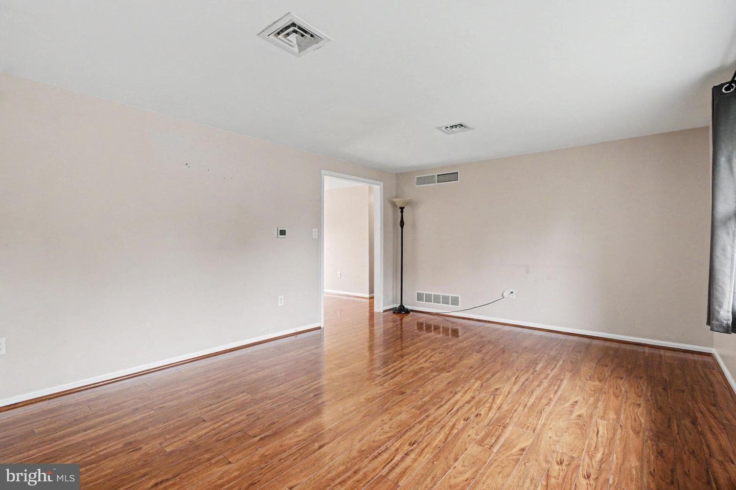 714 Kenton Road photo 4