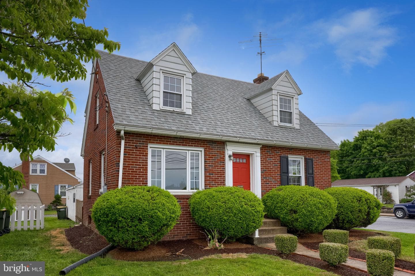 430 Brimmer Avenue photo 3