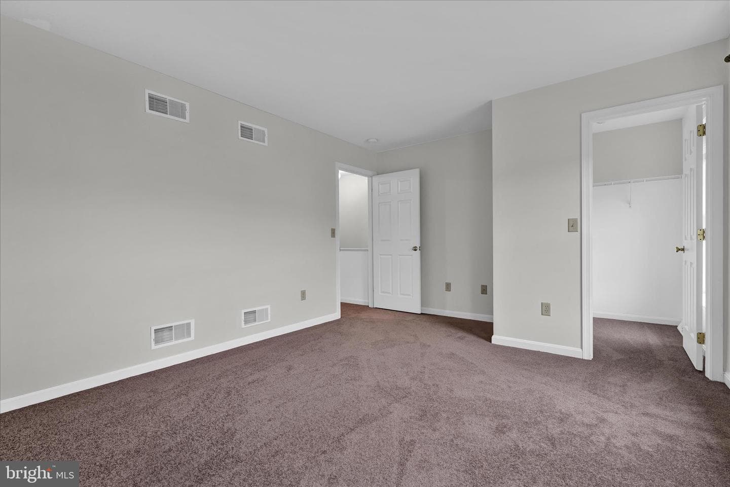 712 Knoll Drive photo 22