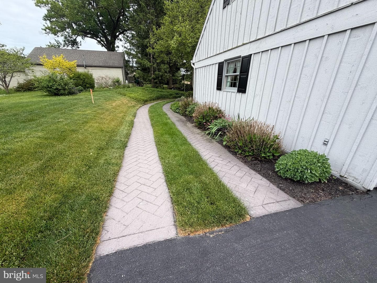 957 Mondale Road photo 15