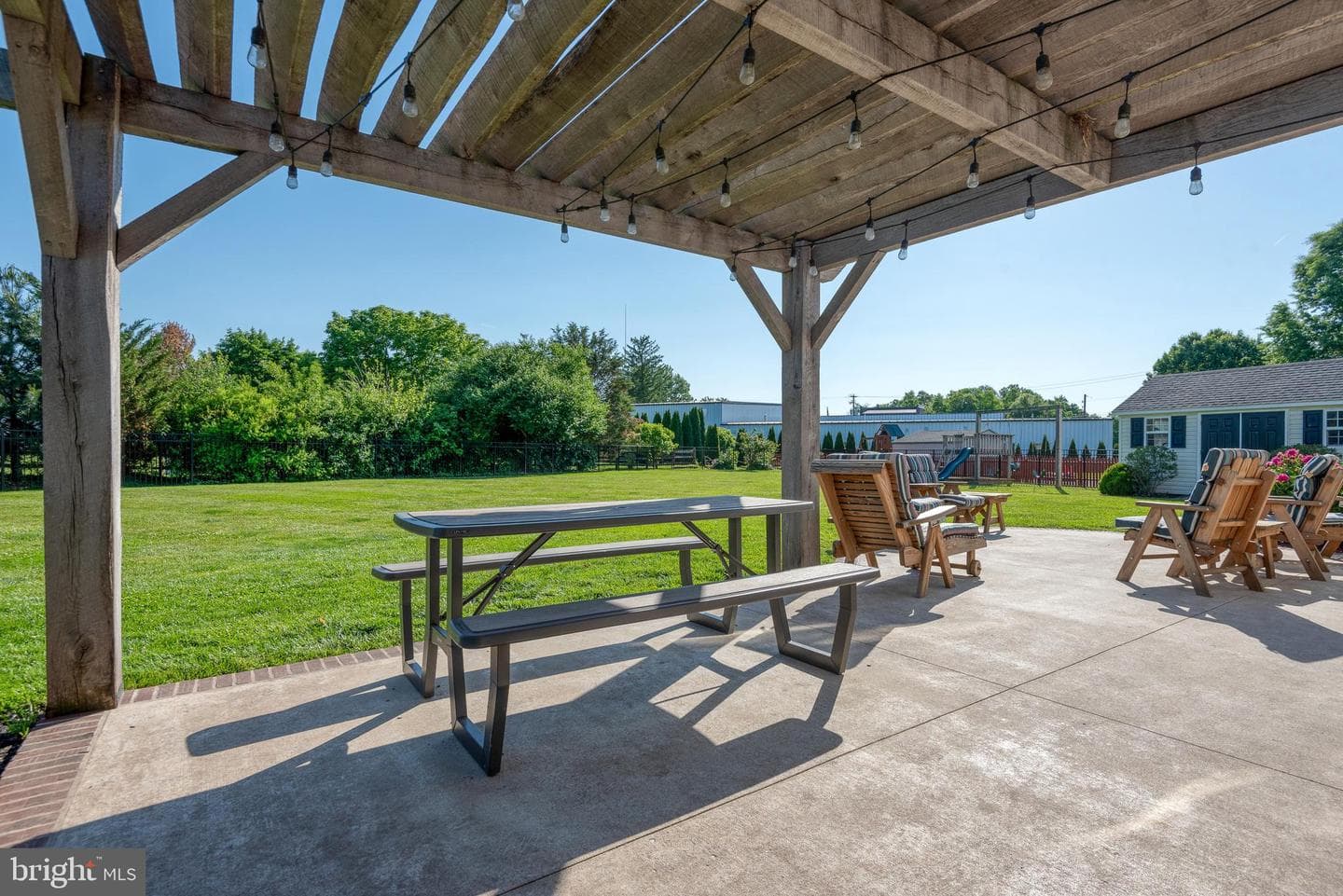 515 High Point Drive photo 41
