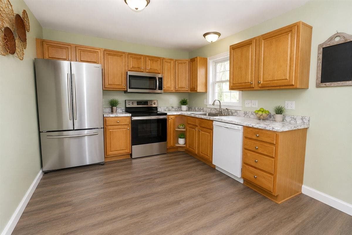 2412 Rob Drive photo 8