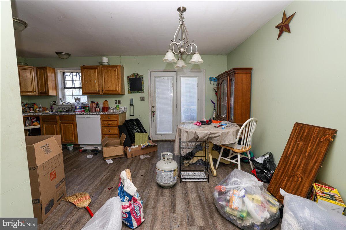2412 Rob Drive photo 9