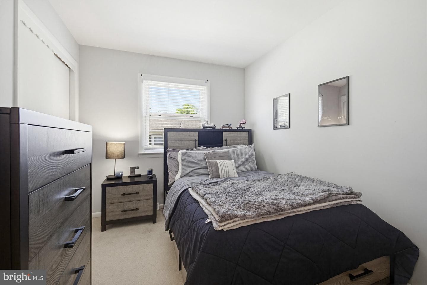 449 W Marion Street photo 21