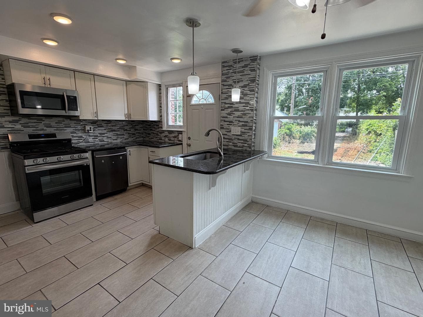 728 S Plum Street photo 4
