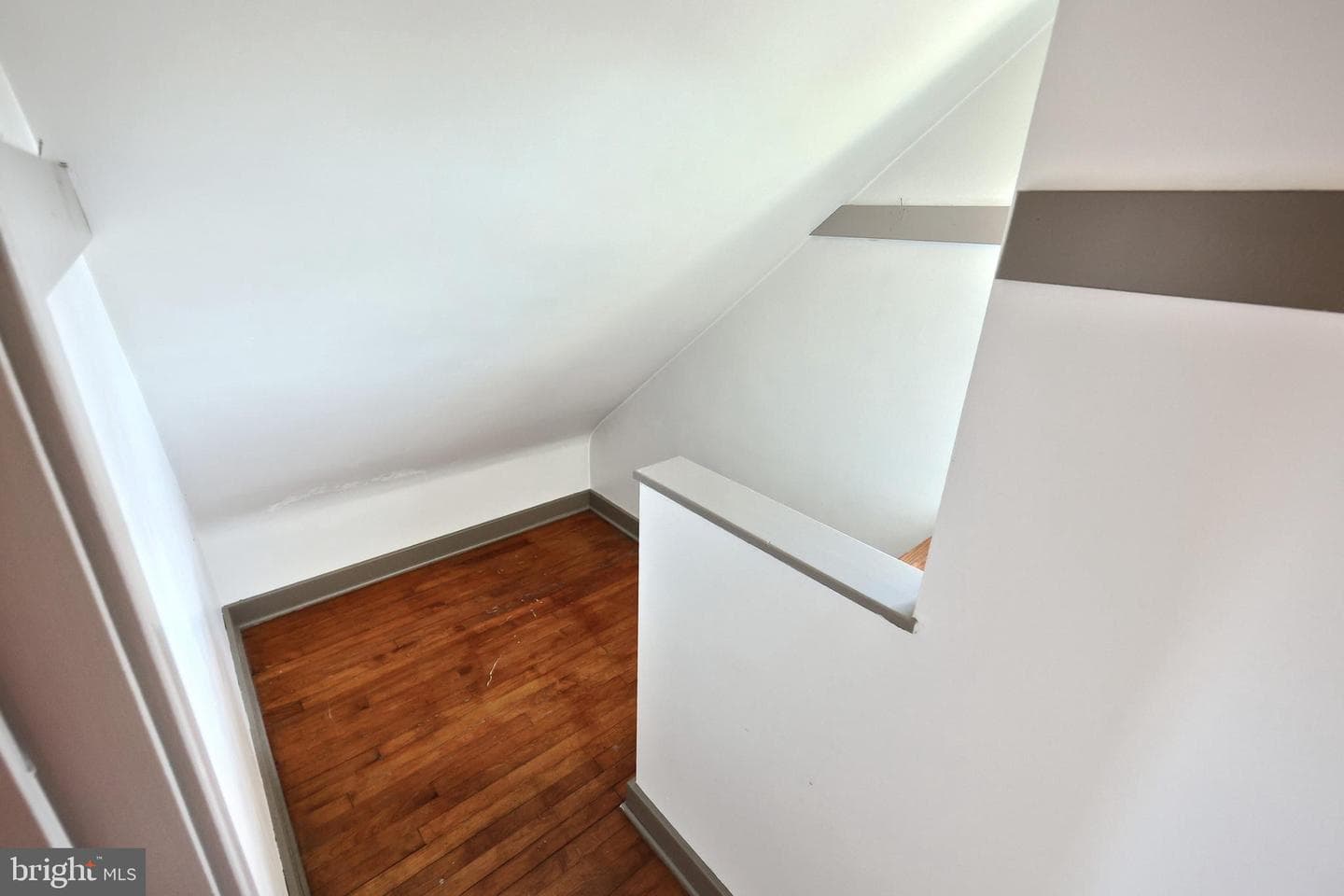 827 Chestnut Street photo 24