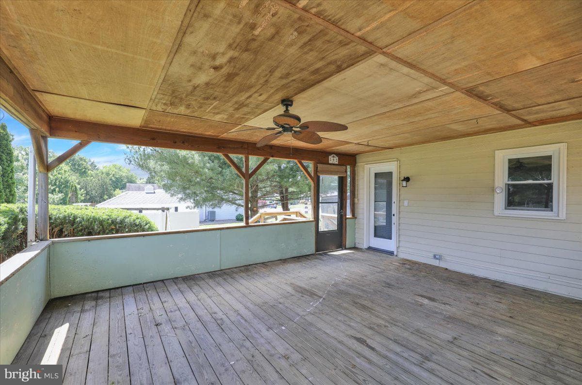 592 Mulberry photo 12
