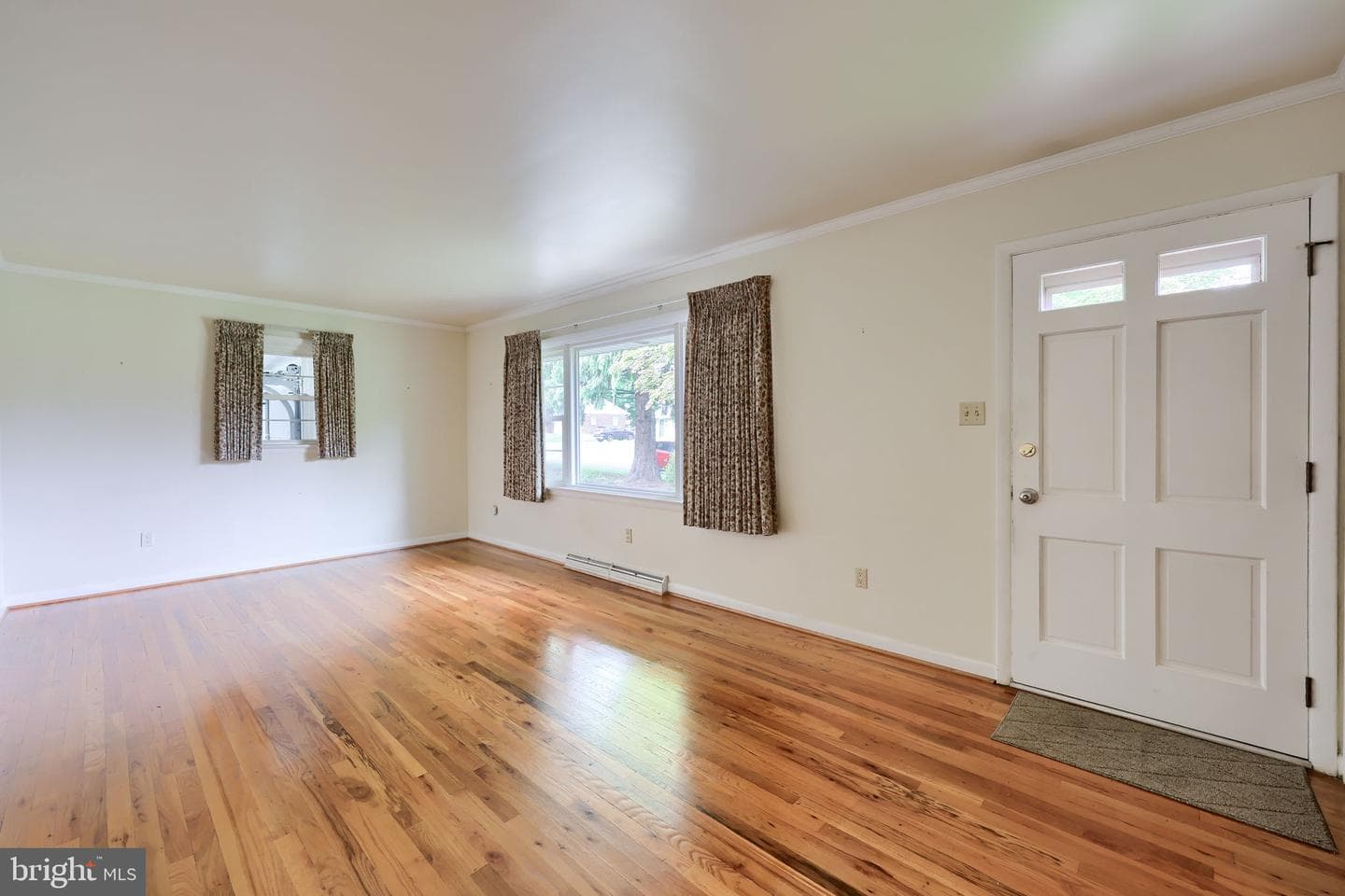 6291 Carpenter Street photo 4
