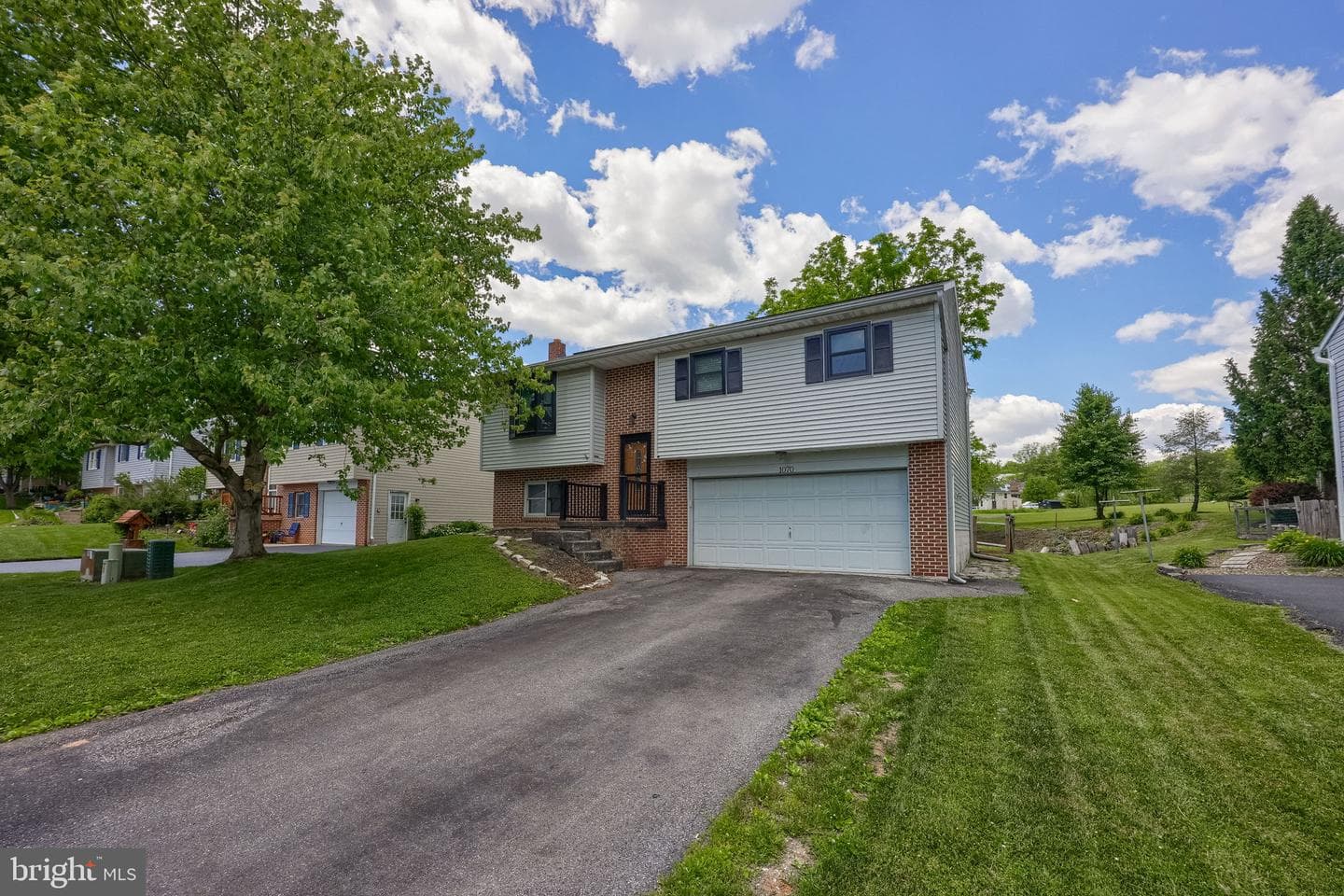 1070 Holly Lane