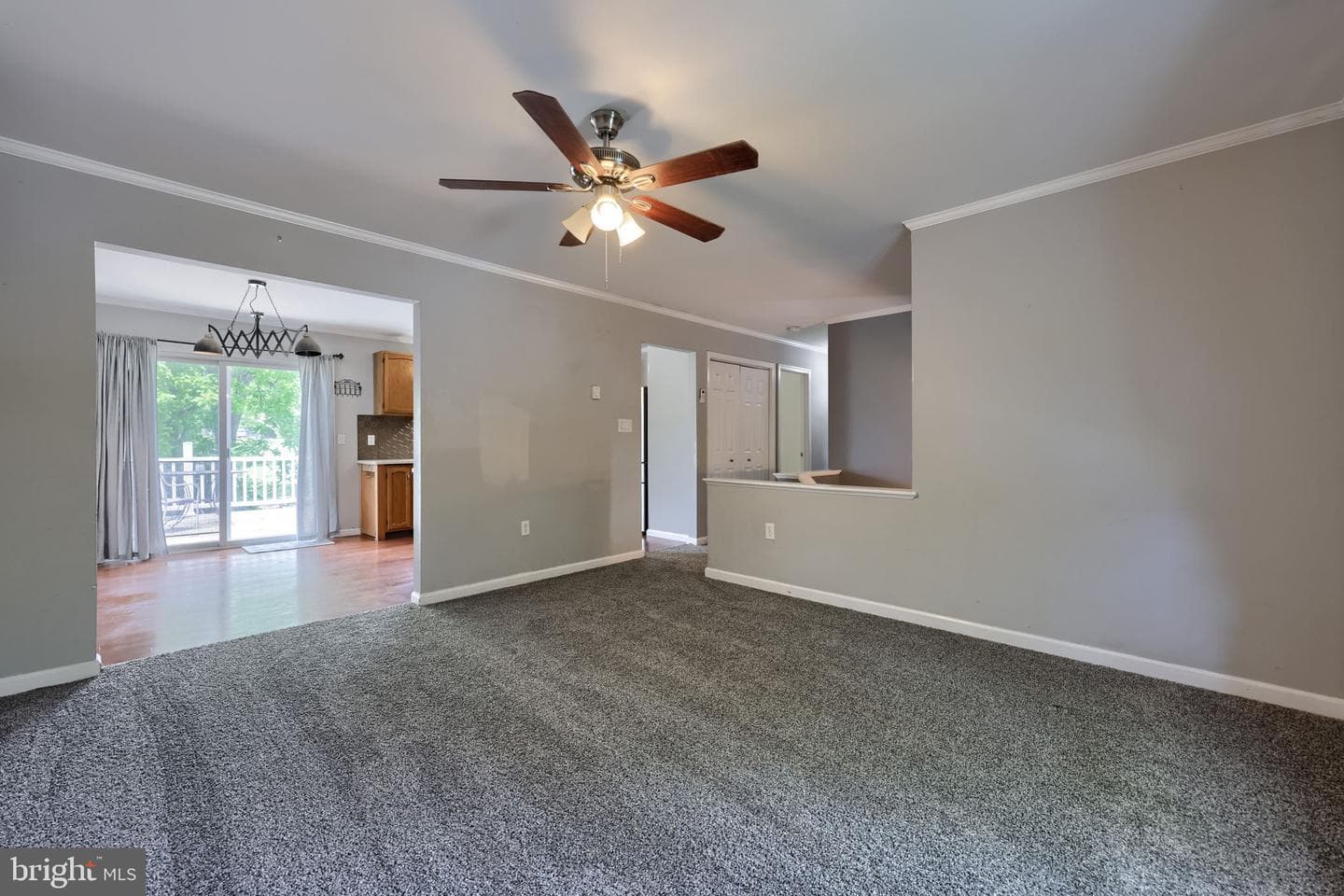 1070 Holly Lane photo 17