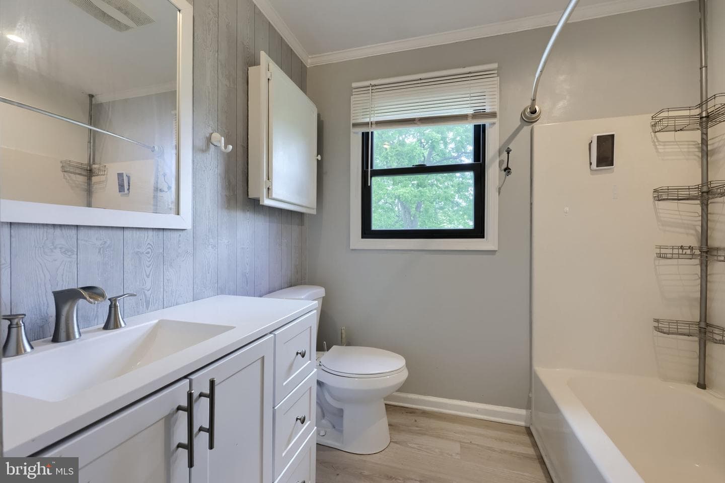 1070 Holly Lane photo 35