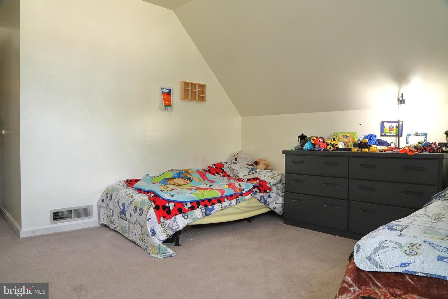 629 Poplar Street photo 20