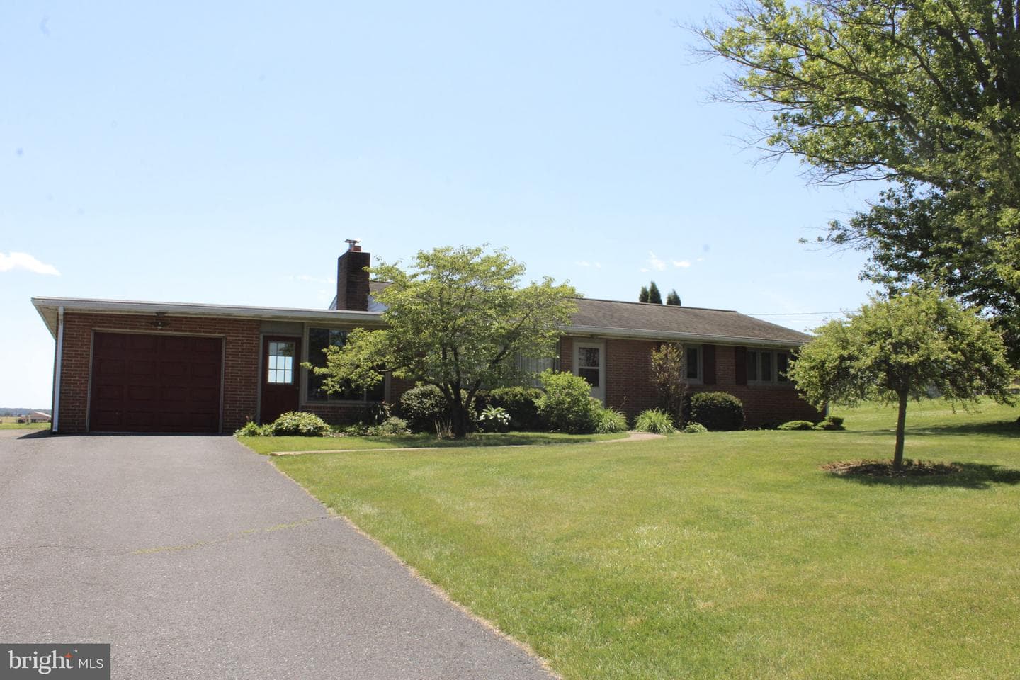 1088 Donegal Springs Road photo 2