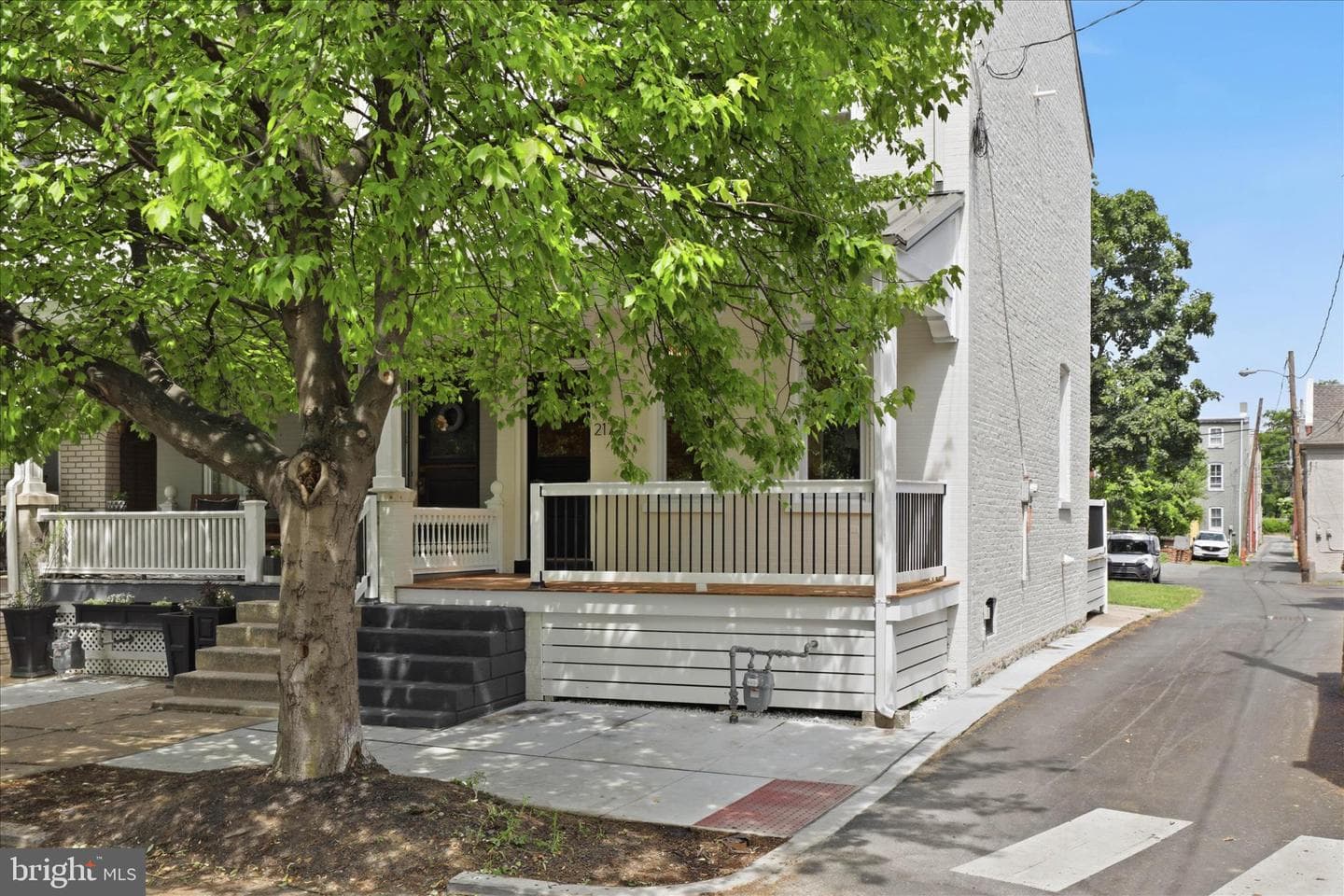 217 Nevin Street photo 68