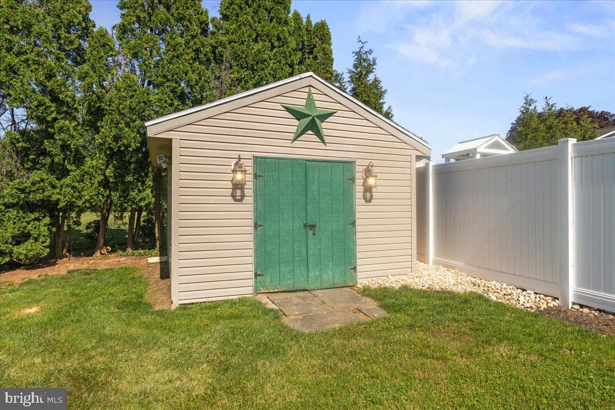 1248 Hereford Drive photo 49