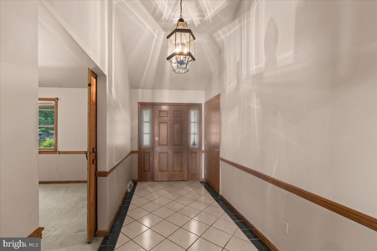 1248 Hereford Drive photo 6