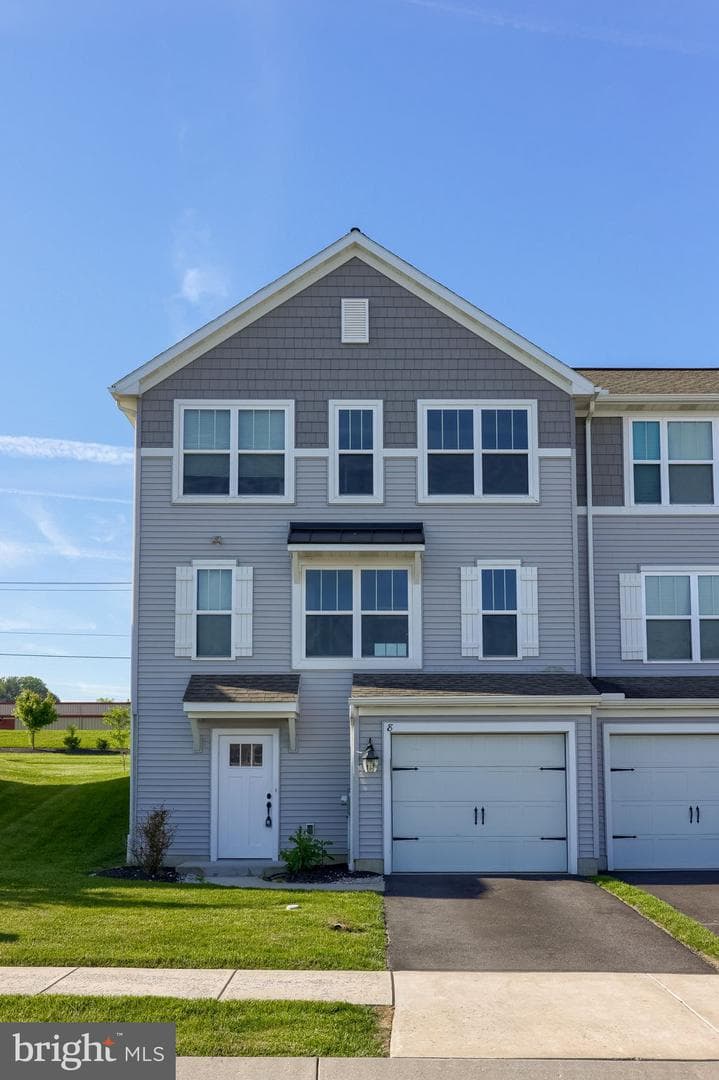 8 Southside Drive