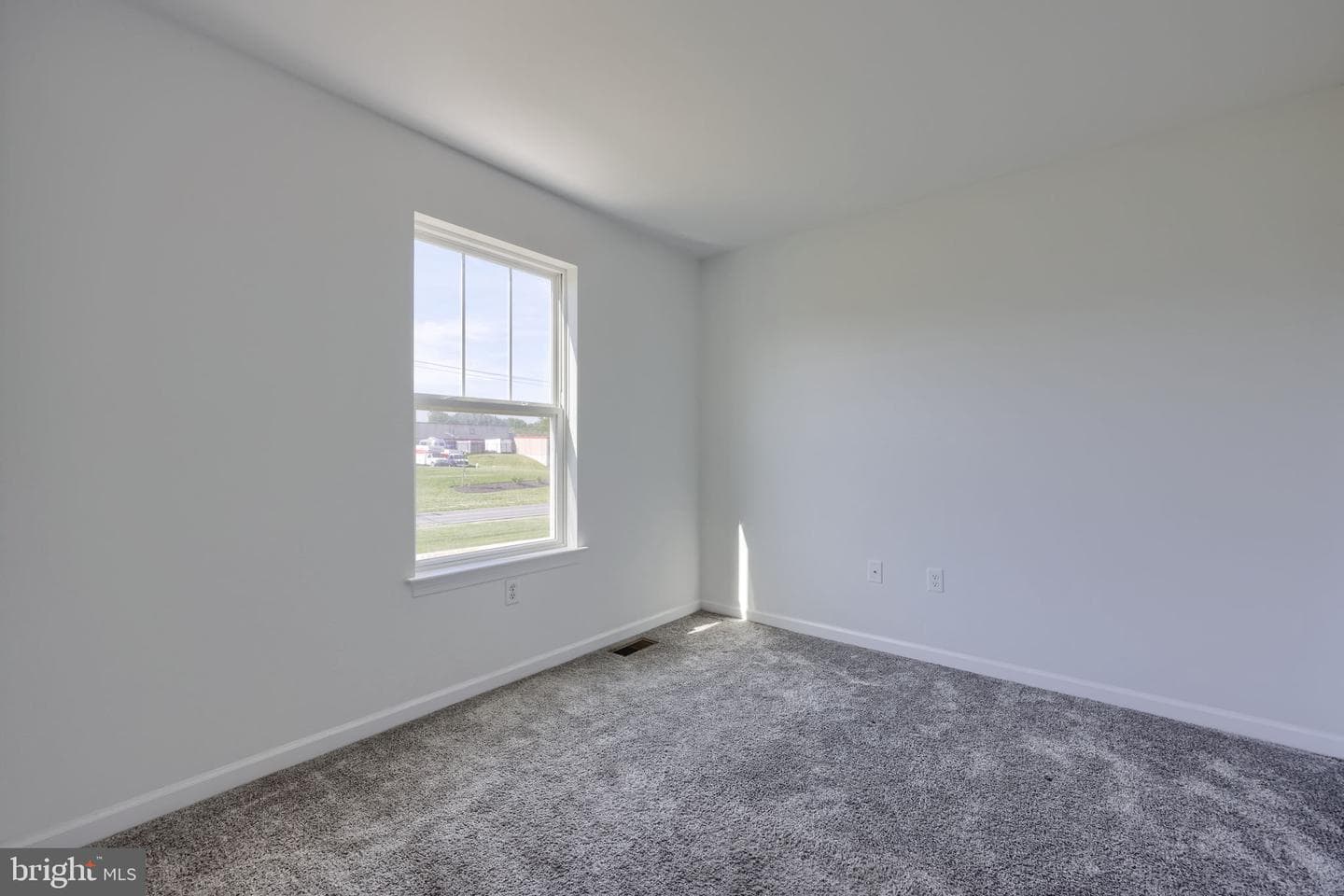 8 Southside Drive photo 28